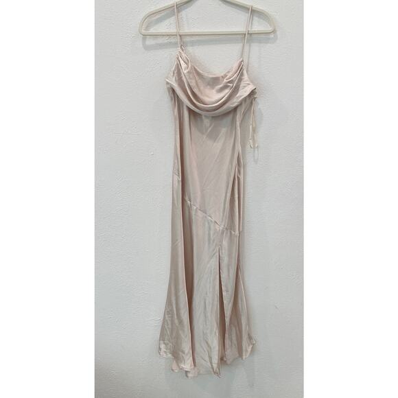 Selfie Leslie Well Verse Pleated Bust Front Split Satin Dress Small NWT - Picture 2 of 4